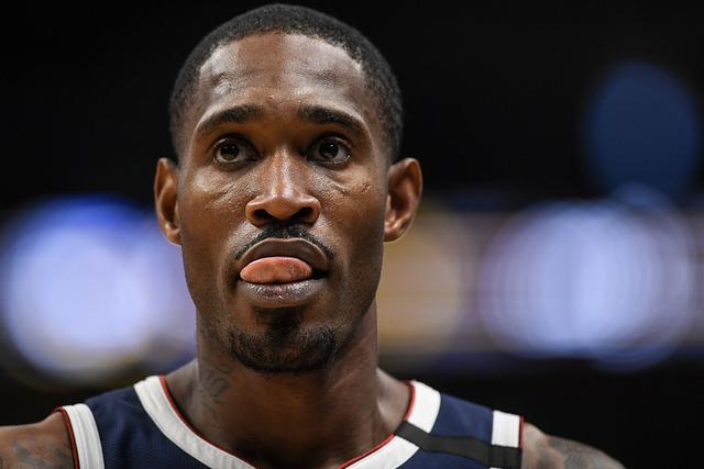 萨卡女友参加伦敦时尚大奖 蕾哈娜和玛雅等也参加